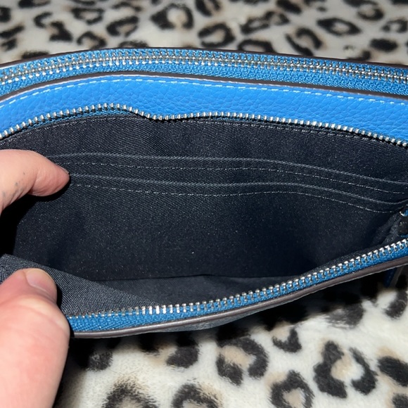 Blue coach double zip wallet. Excluded from sales/promotions 🧿 - Picture 8 of 10